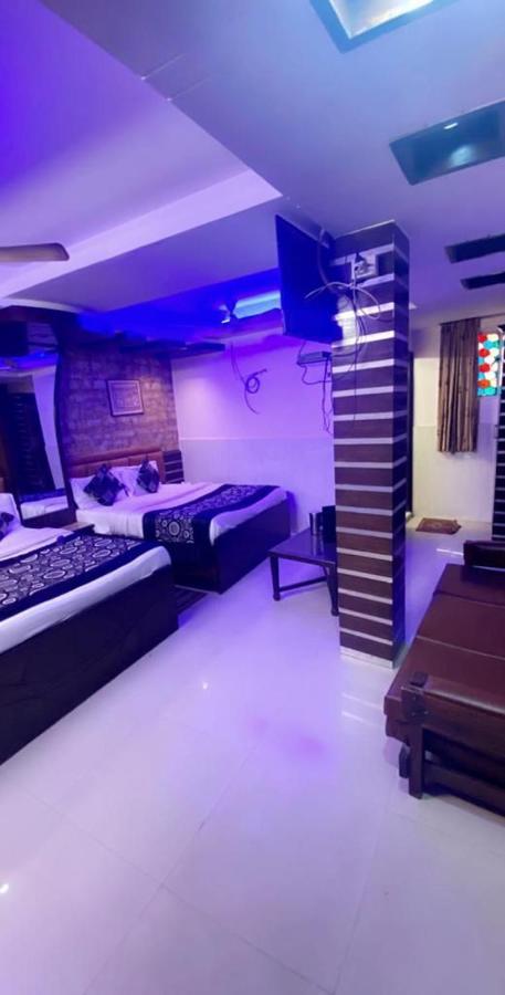 Hotel Roma Deluxe - New Delhi Railway Station Ngoại thất bức ảnh