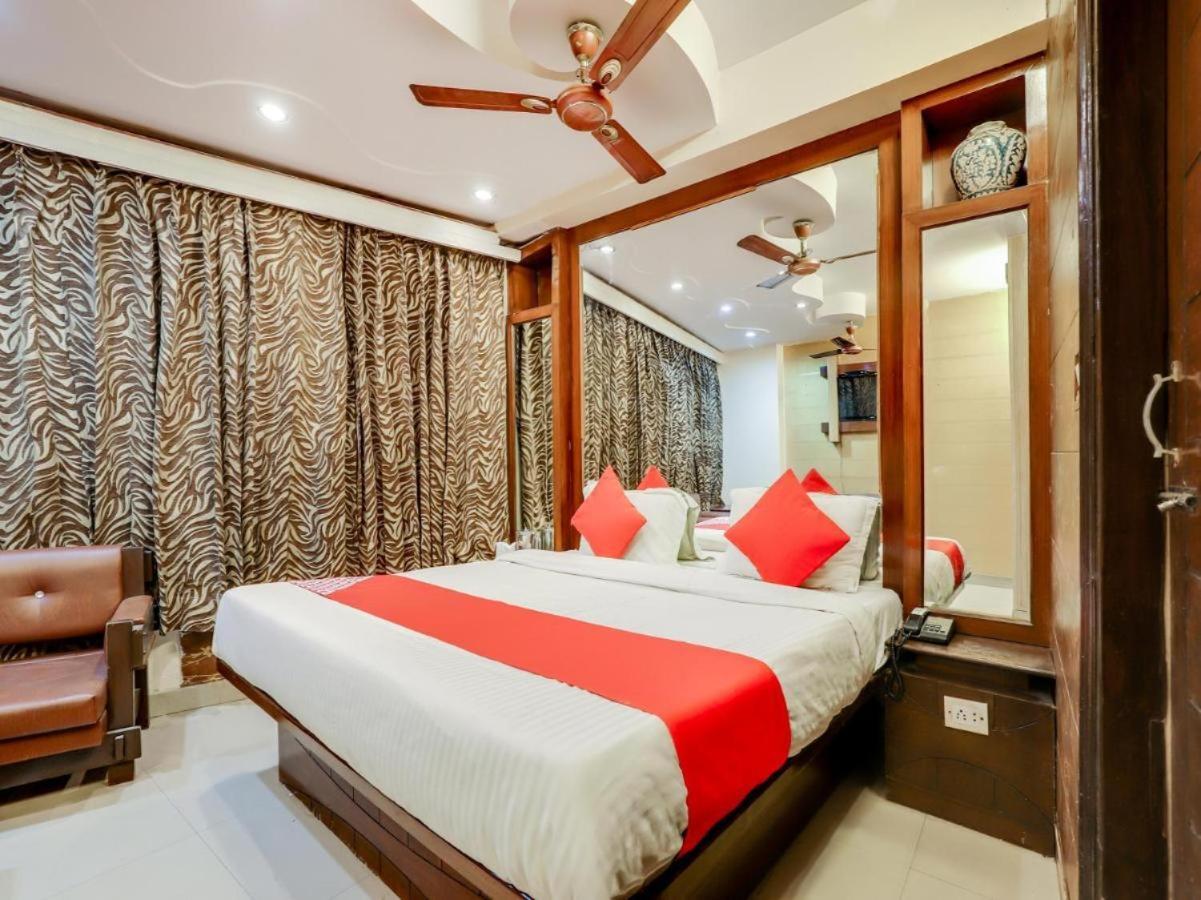 Hotel Roma Deluxe - New Delhi Railway Station Ngoại thất bức ảnh
