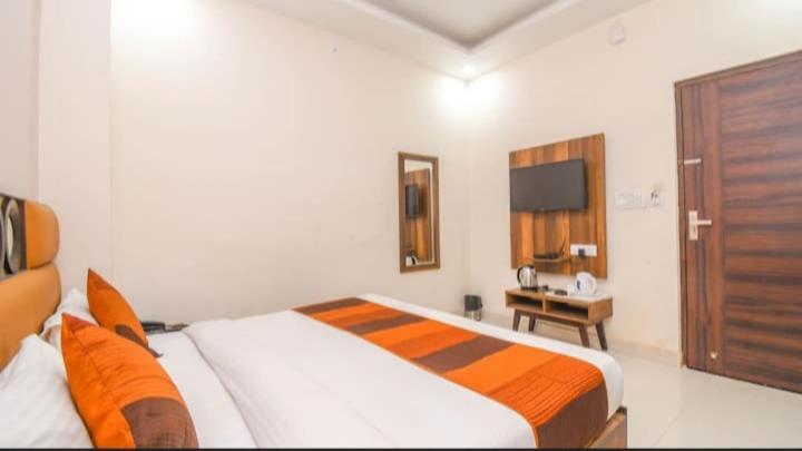 Hotel Roma Deluxe - New Delhi Railway Station Ngoại thất bức ảnh